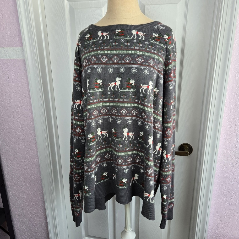 Disney Parks Mickey Mouse Christmas Sweater Size XL Gray Dog Pulling Sleigh